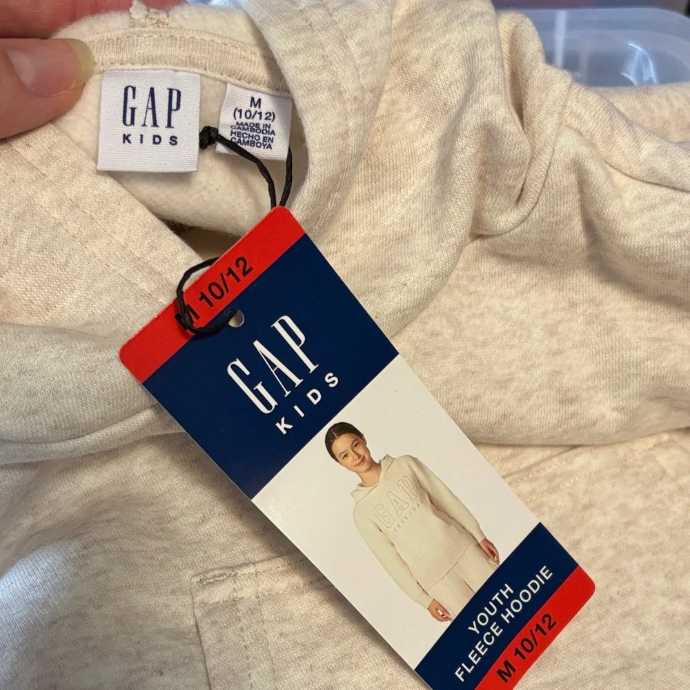 🆕 GAP Light Gray Original Hoodie, Size M 10/12 - NWT - Picture 4 of 4